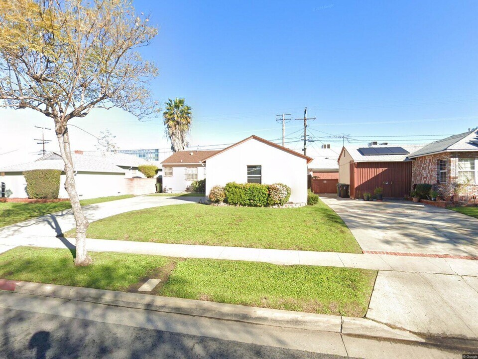 2809 W 116th St in Hawthorne, CA - Building Photo