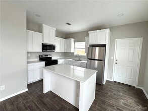 1605 Molino Dr, Unit 5 in Edinburg, TX - Building Photo - Building Photo