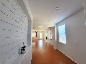 16635 ESCAVERA St in Lake Elsinore, CA - Building Photo - Building Photo