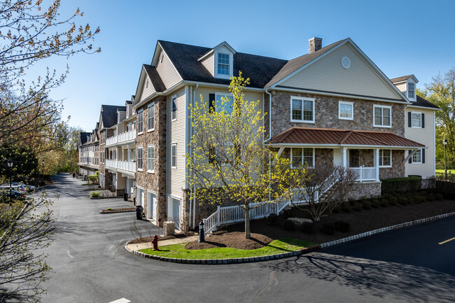 Brooklake Manor in Florham Park, NJ - Building Photo - Building Photo