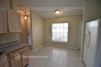 521 Mobley Dr in Deltona, FL - Building Photo - Building Photo