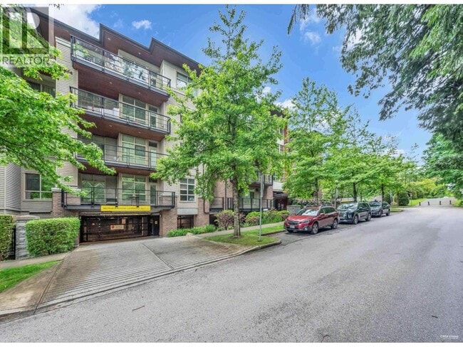 6333 Larkin Dr in Vancouver, BC - Building Photo - Building Photo