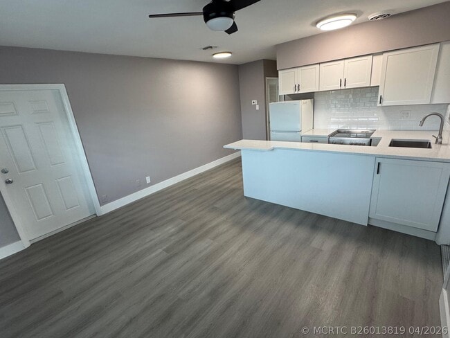 property at 4601 Poinciana St