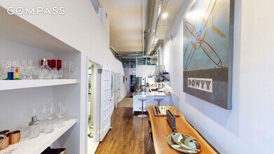 382 Lafayette St, Unit 2 in New York, NY - Building Photo - Building Photo