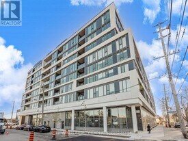 859 The Queensway in Toronto, ON - Building Photo