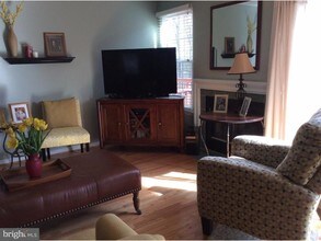 160 Canterbury Ln in Blue Bell, PA - Building Photo - Building Photo