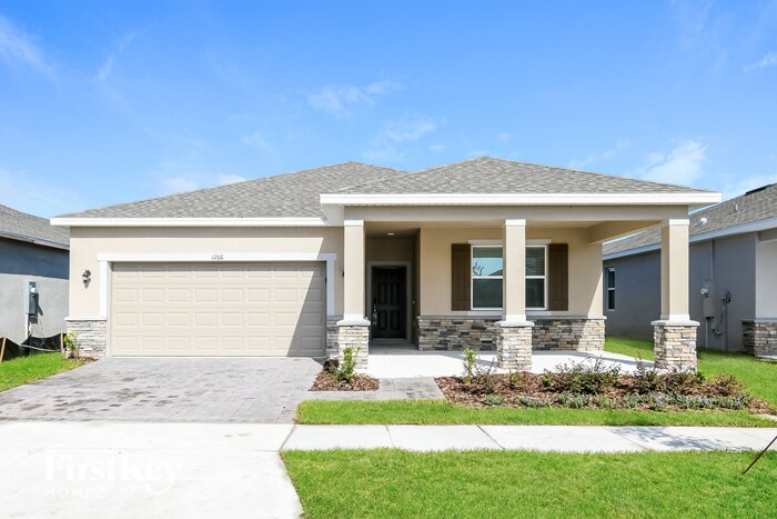 1266 Ponca Rd in Kissimmee, FL - Building Photo