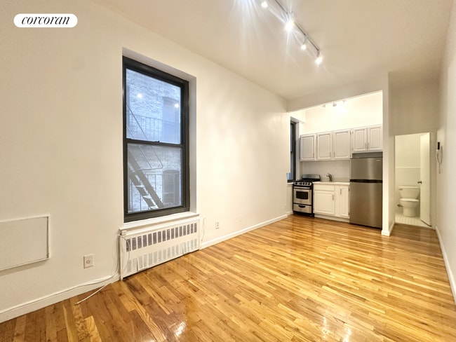 property at 410 W End Ave