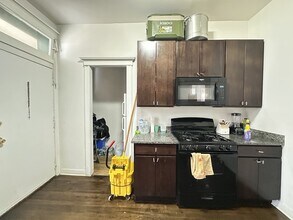 5110 N Lincoln Ave, Unit 1 in Chicago, IL - Building Photo - Building Photo