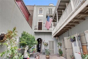 1221 Decatur St in New Orleans, LA - Building Photo