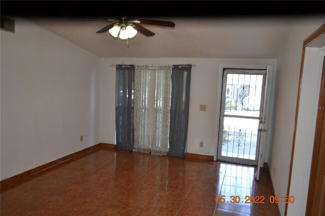 9203 Roundwood Ct in Tampa, FL - Building Photo - Building Photo