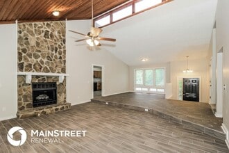 587 Farmbrook Trail NE in Kennesaw, GA - Foto de edificio - Building Photo