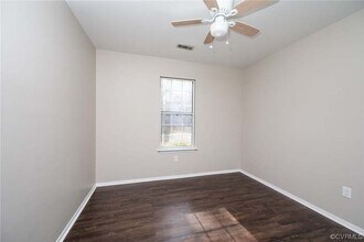 9008 Stonebrook Dr in Glen Allen, VA - Building Photo - Building Photo