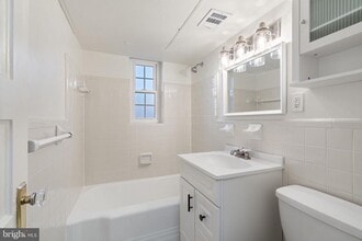 1311 N Ode St in Arlington, VA - Building Photo - Building Photo