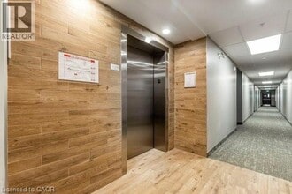 456 Lorne Ave W in Stratford, ON - Building Photo - Building Photo