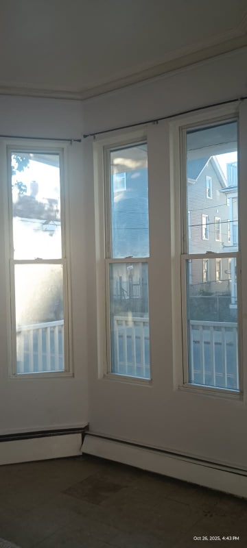 650 Cranston St in Providence, RI - Foto de edificio - Building Photo