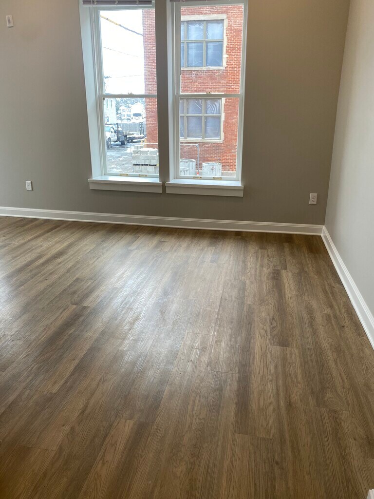 Historic Gallatin Square Apartments in Marion, IN