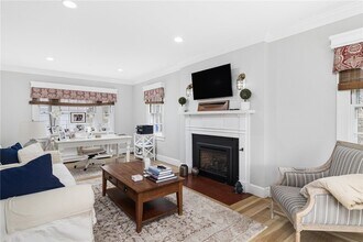 67 Harrison Ave in Newport, RI - Building Photo - Building Photo