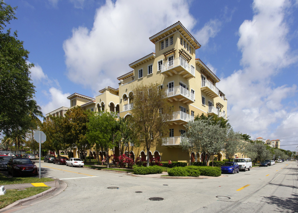 107 Mendoza Ave in Coral Gables, FL - Foto de edificio