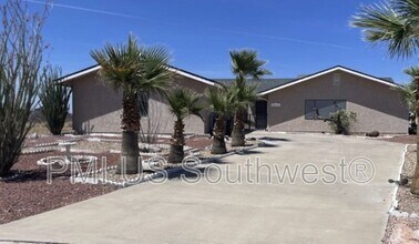 3371 Sharon Ln in Bullhead City, AZ - Building Photo - Building Photo