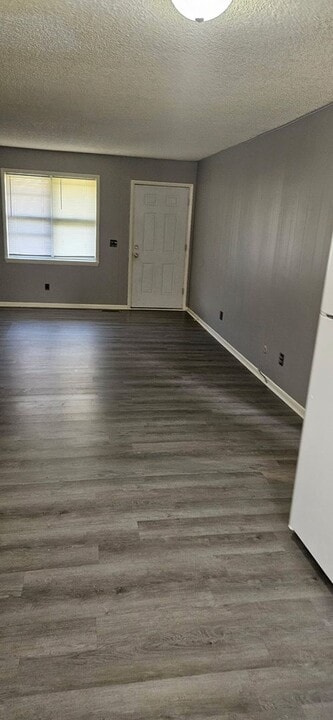 5377 S Hutchinson Ct in Battlefield, MO - Building Photo