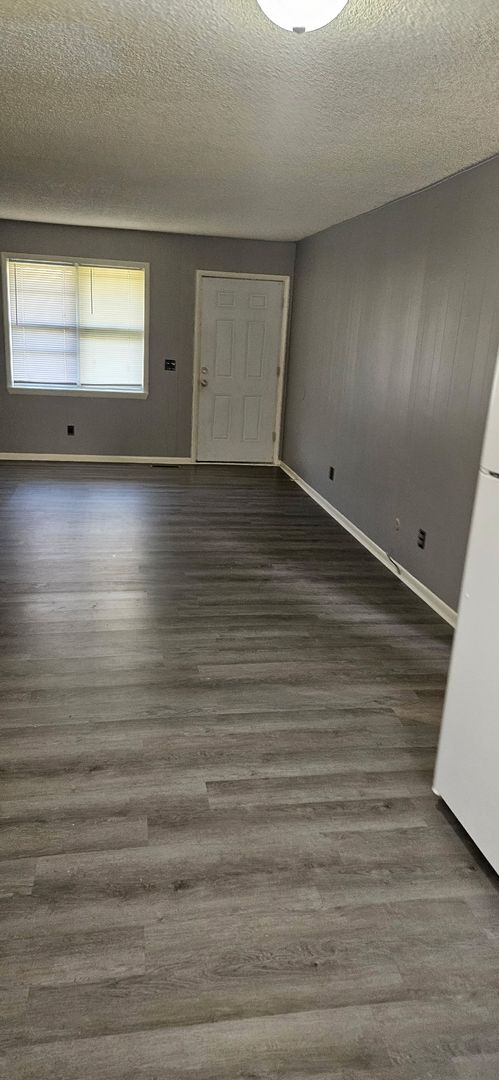 property at 5377 S Hutchinson Ct