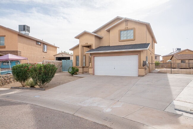 property at 7041 Falling Leaf Cir