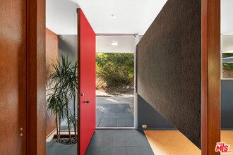 3816 Lockerbie Ct in Glendale, CA - Building Photo - Building Photo