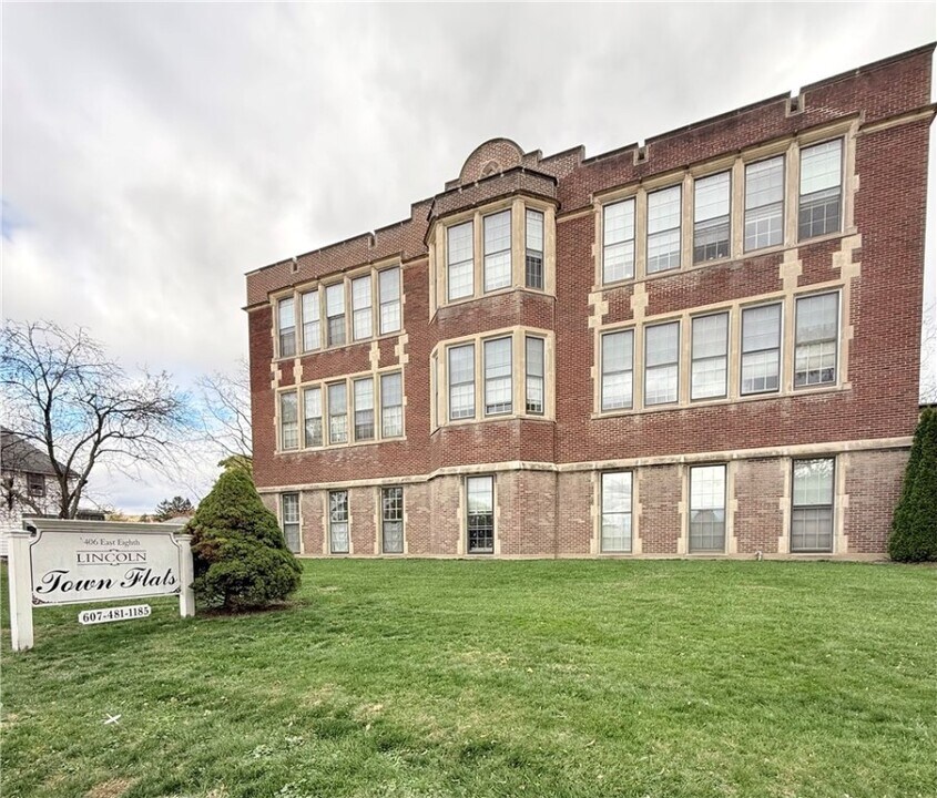 1-41C E 8th St in Elmira Heights, NY - Building Photo