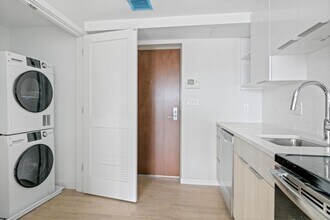 28 Soden St, Unit 5 in Cambridge, MA - Foto de edificio - Building Photo