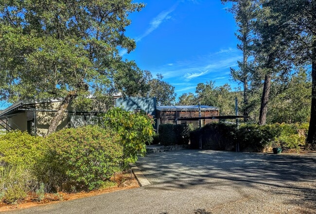 926 Champion Ln in Deer Park, CA - Building Photo - Building Photo