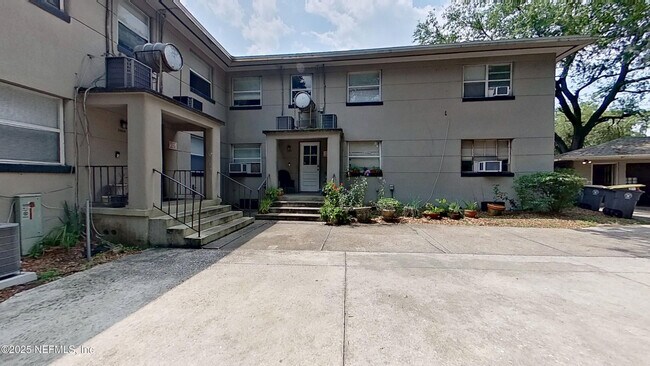 property at 2589 Atlantic Blvd