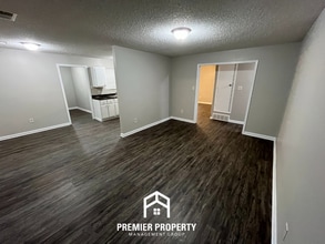 5017 Penwood Cove in Memphis, TN - Building Photo - Building Photo