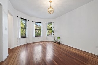 3450 N Hamlin Ave in Chicago, IL - Building Photo - Building Photo