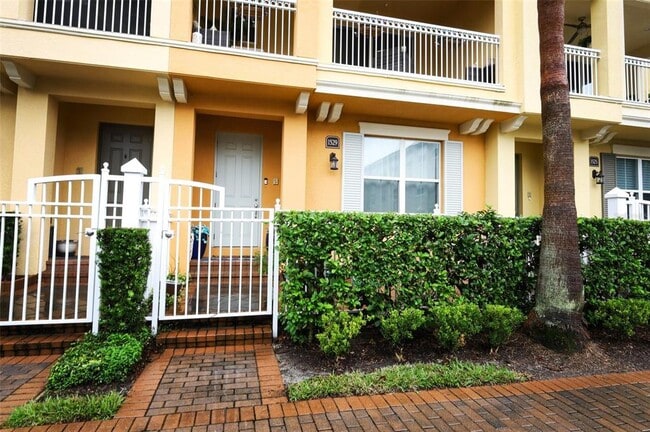 1529 Lake George Dr in Lake Mary, FL - Building Photo - Building Photo
