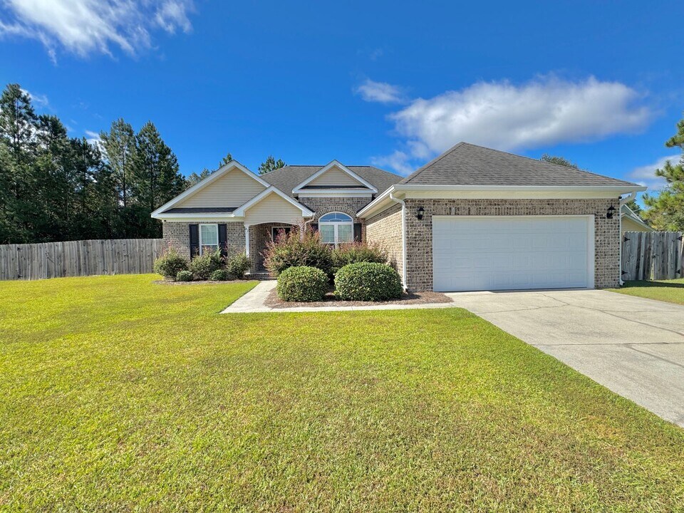 42 Sara Ct in Ludowici, GA - Building Photo