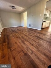 8305 Pondside Terrace in Alexandria, VA - Building Photo - Building Photo