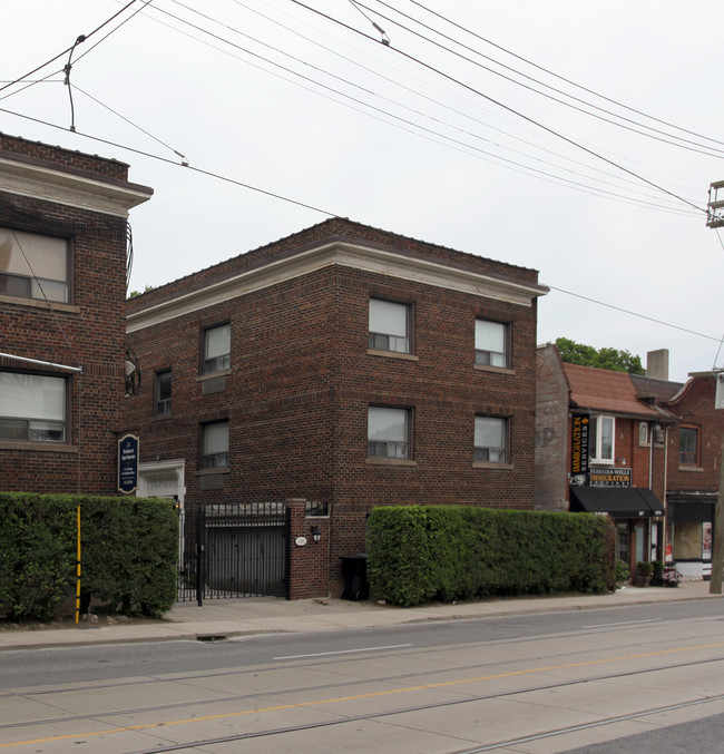 1379 Bathurst St in Toronto, ON - Building Photo - Building Photo