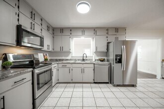 9100 Coventry Ln in Chattanooga, TN - Foto de edificio - Building Photo