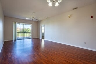 9435 Myrtle Creek Ln in Orlando, FL - Building Photo - Building Photo