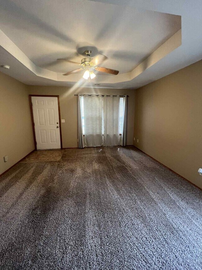 220 Haley Pl-Unit -220 Haley Pl in Carl Junction, MO - Foto de edificio - Building Photo