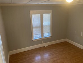 18 Pentucket St-Unit -Unit 1 in Haverhill, MA - Foto de edificio - Building Photo