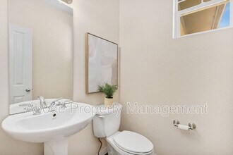 2104 18th Ave in Longmont, CO - Building Photo - Building Photo