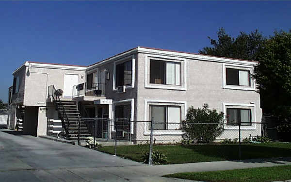 11835 Hamlin St in North Hollywood, CA - Building Photo - Building Photo