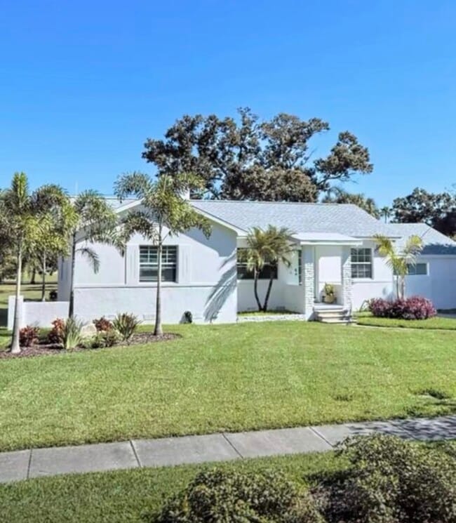 property at 175 Almedo Way NE