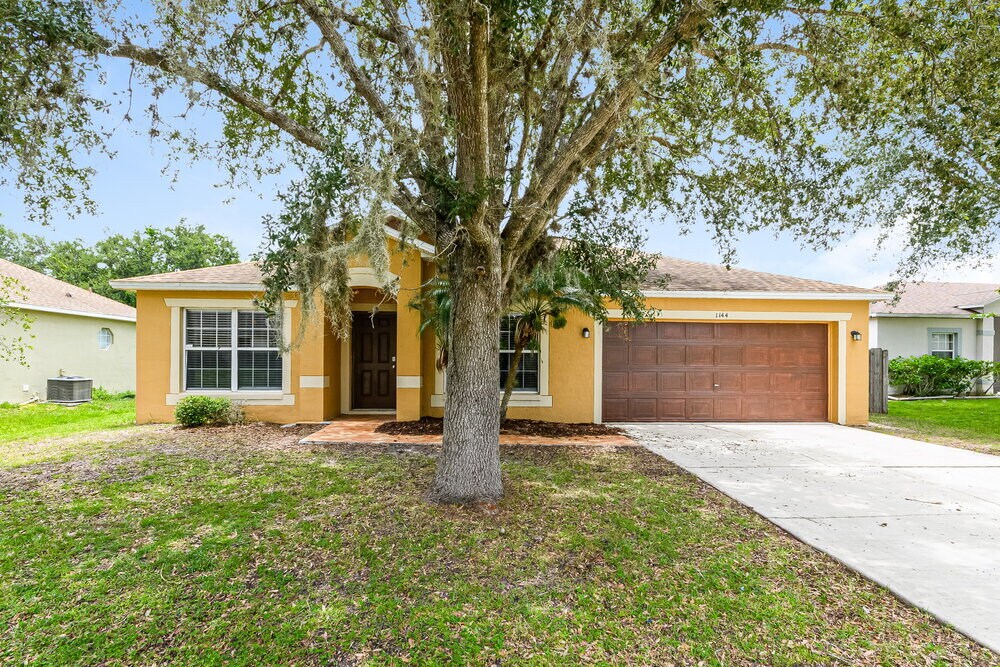 1144 Orne Ct in Kissimmee, FL - Building Photo
