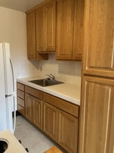 St.Ingbert Apartments in Seattle, WA - Foto de edificio - Building Photo