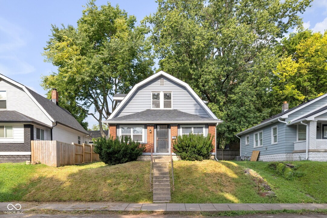 1306 N Tacoma Ave in Indianapolis, IN - Building Photo