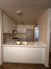 2200 Cedro Ct in Bakersfield, CA - Building Photo - Building Photo