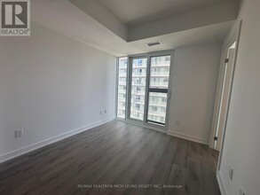 252-3252 Church St in Toronto, ON - Building Photo - Building Photo